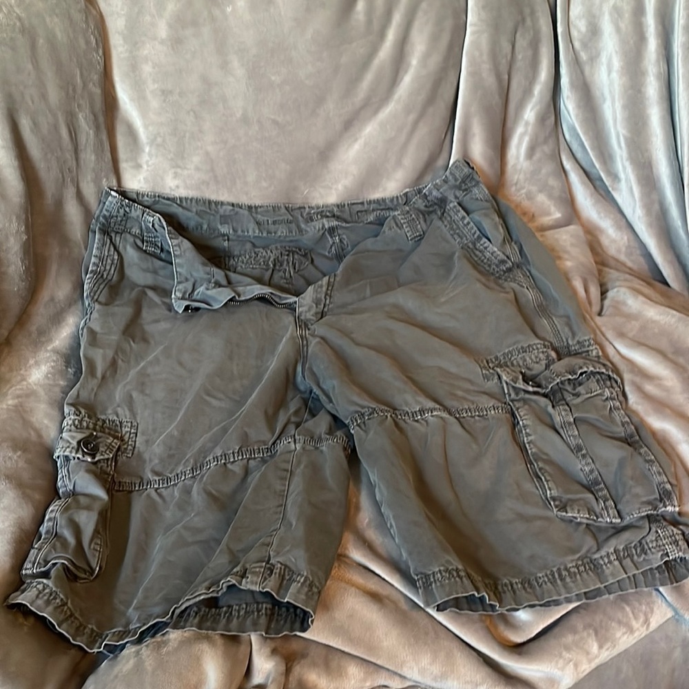 Men’s gray cargo shorts. Buckle black. Athletic. Size 36.